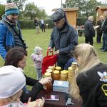 25.09.2021. Kielce. Spotkanie w siedzibie Świętokrzyskiego Stowarzyszenia Pszczelarzy / Wiktor Taszłow / Radio Kielce