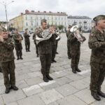 25.09.2021. Kielce. Wspólna przysięga elewów i terytorialsów / Wiktor Taszłow / Radio Kielce