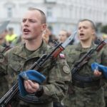 25.09.2021. Kielce. Wspólna przysięga elewów i terytorialsów / Wiktor Taszłow / Radio Kielce