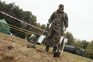 26.09.2021. Chęciny. Rodzinny piknik sportowy WOTGames / Wiktor Taszłow / Radio Kielce