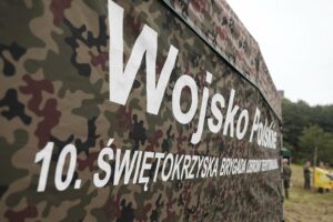 26.09.2021. Chęciny. Rodzinny piknik sportowy WOTGames / Wiktor Taszłow / Radio Kielce