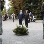 26.09.2021. Kielce. Obchody 82. rocznicy utworzenia Polskiego Państwa Podziemnego. Na zdjęciu (od lewej): Piotr Wawrzyk - wiceminister spraw zagranicznych, senator Krzysztof Słoń / Wiktor Taszłow / Radio Kielce