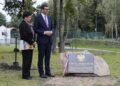 26.09.2021. Jędrzejów. Odsłonięcie tablicy poświęconej Kornelowi Morawieckiemu. Na zdjęciu: Mateusz Morawiecki - premier rządu / Wiktor Taszlow / Radio Kielce