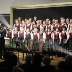 26.09.2021. Ciekoty. Uroczystość 100-lecia chóru Masłowianie / Wiktor Taszłow / Radio Kielce