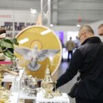 27.09.2021. Kielce. XXII Międzynarodowa Wystawa Budownictwa i Wyposażenia Kościołów, Sztuki Sakralnej i Dewocjonaliów SACROEXPO / Wiktor Taszłow / Radio Kielce