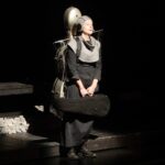 10.09.2021. Kielce. Teatr im. Stefana Żeromskiego. Spektakl „Dziewczyna ze strunami” / Wiktor Taszłow / Radio Kielce