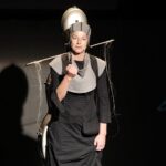 10.09.2021. Kielce. Teatr im. Stefana Żeromskiego. Spektakl „Dziewczyna ze strunami” / Wiktor Taszłow / Radio Kielce