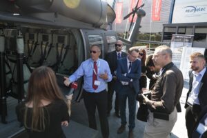 09.09.2021. Kielce. MSPO. Helikopter UH-60 Black Hawk / Wiktor Taszłow / Radio Kielce