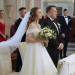 10.09.2021. Wąchock. Ślub Magdaleny Chojnackiej i Marka Materka / Wiktor Taszłow / Radio Kielce