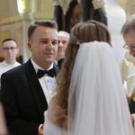 10.09.2021. Wąchock. ślub Magdaleny Chojnackiej i Marka Materka / Wiktor Taszłow / Radio Kielce