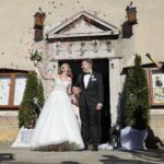 10.09.2021. Wąchock. Ślub Magdaleny Chojnackiej i Marka Materka / Wiktor Taszłow / Radio Kielce