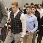 10.09.2021. Kielce. Teatr im. Stefana Żeromskiego. Spektakl „Dziewczyna ze strunami” / Wiktor Taszłow / Radio Kielce