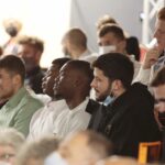 10.09.2021. Kielce. Teatr im. Stefana Żeromskiego. Spektakl „Dziewczyna ze strunami” / Wiktor Taszłow / Radio Kielce