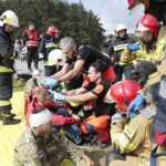 13.09.2021. Zalew Adrzejówka. Ćwiczenia: wypadek, pożar, pierwsza pomoc / Wiktor Taszłow / Radio Kielce