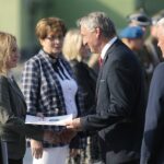 13.09.2021. Kielce. 32. rocznica powstania Centrum Przygotowań do Misji Zagranicznych. Na zdjęciu (w środku): Zbigniew Koniusz - wojewoda świętokrzyski / Wiktor Taszłow / Radio Kielce