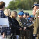 13.09.2021. Kielce. 32. rocznica powstania Centrum Przygotowań do Misji Zagranicznych. Na zdjęciu (po prawej): płk dr Paweł Chabielski - komendant Centrum Przygotowań do Misji Zagranicznych w Kielcach / Wiktor Taszłow / Radio Kielce