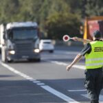 14.09.2021. Miedziana Góra. Kontrole Inspekcji Transportu Drogowego / Wiktor Taszłow / Radio Kielce