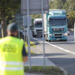 14.09.2021. Miedziana Góra. Kontrole Inspekcji Transportu Drogowego / Wiktor Taszłow / Radio Kielce