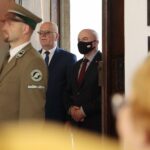 14.09.2021. Święty Krzyż. Uroczystości odpustowe na Świętym Krzyżu. Na zdjęciu (w środku): Stefan Bąk - członek zarządu powiatu kieleckiego i Rafał Nowak - wicewojewoda świętokrzyski / Wiktor Taszłow / Radio Kielce