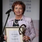 15.09.2021. Kielce. Mała scena KCK. Wręczenie statuetek NOVATOR 2020. Na zdjęciu: profesor Bożena Kaczmarska / Wiktor Taszłow / Radio Kielce