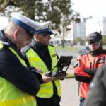 21.09.2021. Kielce. Ćwiczenia w ramach kampanii promującej bezpieczeństwo w ruchu drogowym oraz właściwe udzielanie pierwszej pomocy / Wiktor Taszłow / Radio Kielce