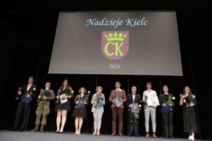 22.09.2021. Kielce. Mała scena KCK. Nagrody "Nadzieje Kielc". / Wiktor Taszłow / Radio Kielce