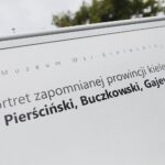 24.09.2021. Tokarnia. Muzeum Wsi Kieleckiej. Wystawa "Portret zapomnianej prowincji kieleckiej. Pierściński, Buczkowski, Gajewski" / Wiktor Taszłow / Radio Kielce