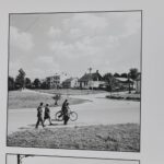 24.09.2021. Tokarnia. Muzeum Wsi Kieleckiej. Wystawa "Portret zapomnianej prowincji kieleckiej. Pierściński, Buczkowski, Gajewski" / Wiktor Taszłow / Radio Kielce