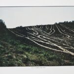 24.09.2021. Tokarnia. Muzeum Wsi Kieleckiej. Wystawa "Portret zapomnianej prowincji kieleckiej. Pierściński, Buczkowski, Gajewski" / Wiktor Taszłow / Radio Kielce