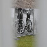 24.09.2021. Tokarnia. Muzeum Wsi Kieleckiej. Wystawa "Portret zapomnianej prowincji kieleckiej. Pierściński, Buczkowski, Gajewski" / Wiktor Taszłow / Radio Kielce