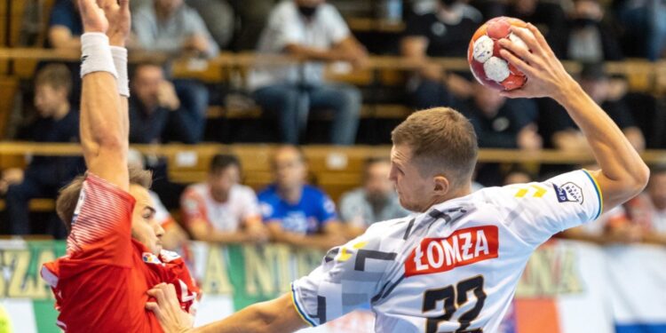 18.09.2021. Zabrze. Mecz Górnik Zabrze - Łomża Vive Kielce / PAP