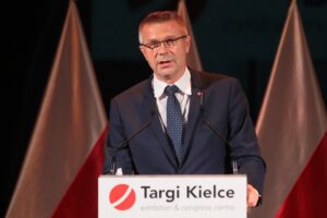 07.09.2021. Kielce. Otwarcie Międzynarodowego Salonu Przemysłu Obronnego. Na zdjęciu: Bogdan Wenta - prezydent Kielc / Wiktor Taszłow / Radio Kielce