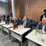 07.09.2021. Ostrowiec Świętokrzyski. Podpisanie umów w ramach Miejskiego Obszaru Funkcjonalnego / Emilia Sitarska / Radio Kielce