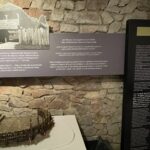 30.09.2021. Opatów. Otwarcie wystawy stałej w opatowskich podziemiach „Wielka historia w małym mieście” / Emilia Sitarska / Radio Kielce