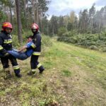 16.09.2021. Ostrowiec Świętokrzyski. Ćwiczenia strażaków na terenie leśnictwa Zwierzyniec / Emilia Sitarska / Radio Kielce
