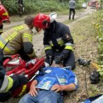 16.09.2021. Ostrowiec Świętokrzyski. Ćwiczenia strażaków na terenie leśnictwa Zwierzyniec / Emilia Sitarska / Radio Kielce