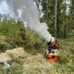 16.09.2021. Ostrowiec Świętokrzyski. Ćwiczenia strażaków na terenie leśnictwa Zwierzyniec / Emilia Sitarska / Radio Kielce