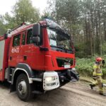 16.09.2021. Ostrowiec Świętokrzyski. Ćwiczenia strażaków na terenie leśnictwa Zwierzyniec / Emilia Sitarska / Radio Kielce