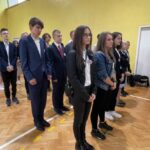 01.09.2021. Ostrowiec Św. Uroczyste rozpoczęcie roku szkolnego w liceum im. Joachima Chreptowicza. / Emilia Sitarska / Radio Kielce