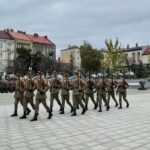 29.09.2021. Ostrowiec Świętokrzyski. Ślubowanie klas drugich Niepublicznego Technikum im. Tadeusza Kościuszki ZDZ / Emilia Sitarska / Radio Kielce