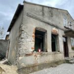 20.09.2021. Ożarów. Remont mieszkania treningowego przy ulicy Jasnej / Emilia Sitarska / Radio Kielce