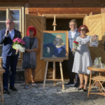 04.09.2021. Ciekoty. „Szklany Dom”. Imieniny Stefana. Na zdjęciu: Tomasz Lato - wójt Masłowa i Ewa Mickiewicz z fundacji Jana i Marii Szczepkowskich / Paulina Michta / Radio Kielce