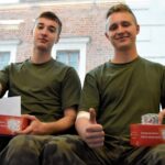 18.09.2021. Sandomierz. „Krwiobieg terytorialsa" na sandomierskim rynku / ppor. Daniel Woś / ŚBOT