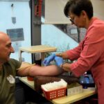 18.09.2021. Sandomierz. „Krwiobieg terytorialsa" na sandomierskim rynku / ppor. Daniel Woś / ŚBOT