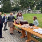 26.09.2021. Jędrzejów. Kiermasz u ojców cystersów / Michał Kita / Radio Kielce