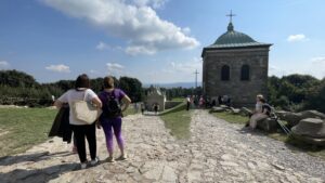 12.09.2021. Święty Krzyż. Turyści na szlaku / Emilia Sitarska / Radio Kielce