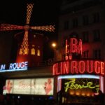 Paryż muzycznym szlakiem / Paweł Szafarczyk