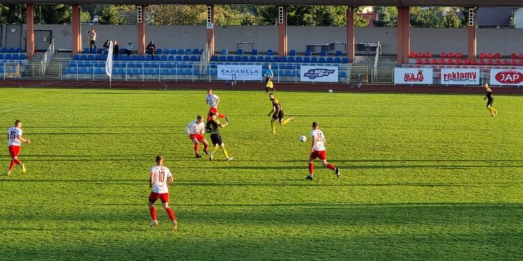 03.10.2021. Sandomierz. Mecz Wisła Sandomierz - Siarka Tarnobrzeg / Maciej Makuła / Radio Kielce