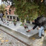 26.10.2021. Sandomierska delegacja w zbiorowych miejscach pamięci / Grażyna Szlęzak-Wójcik / Radio Kielce