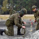 13.10.2021. Nowa Dęba. Szkolenie saperów / ppor. Daniel Woś / ŚBOT